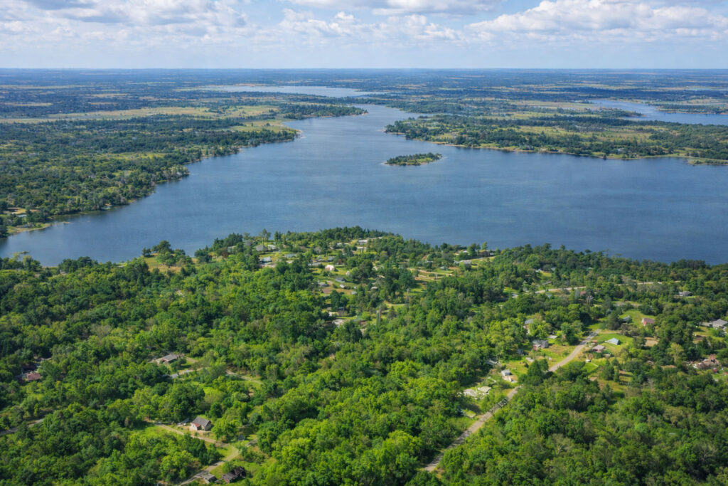 Your Lake Palestine Escape