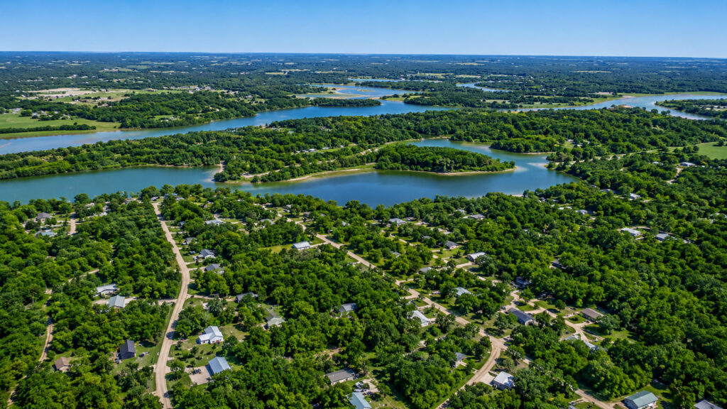 Lake Living & Investment Potential